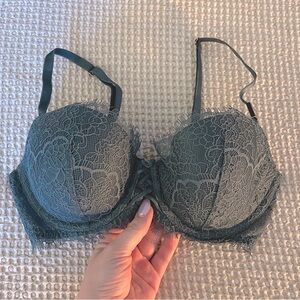 Victoria’s Secret Bra 34C